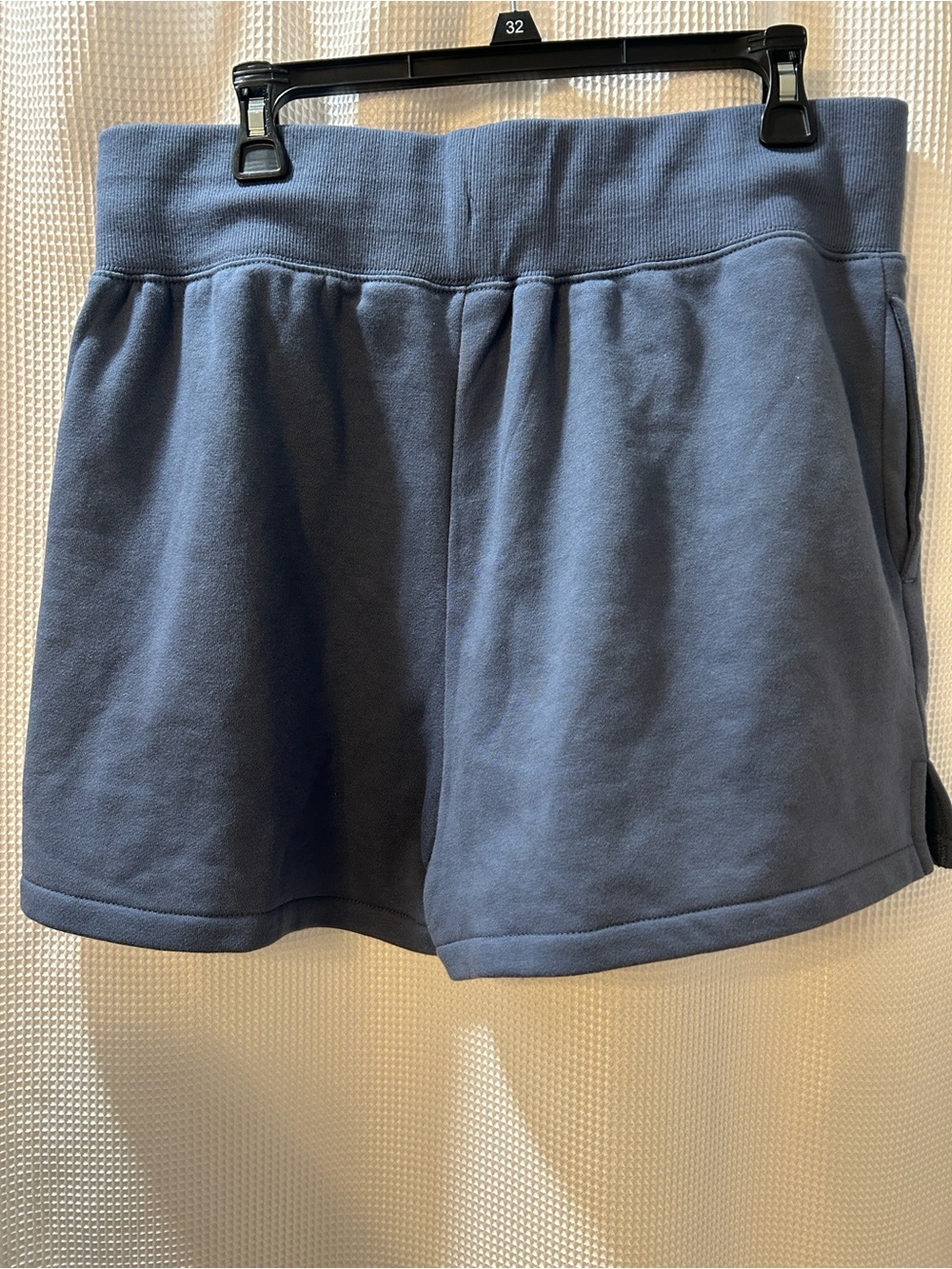 Buc-ee’s Oversized Lounge Set Sweatshirt 3X & Shorts XL Blue Beaver Patch - Picture 5 of 5